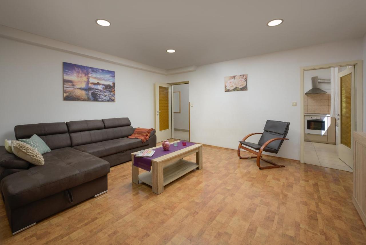 Apartment Tea Пула Экстерьер фото