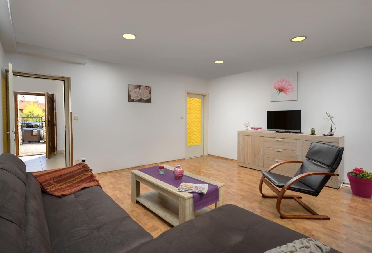 Apartment Tea Пула Экстерьер фото